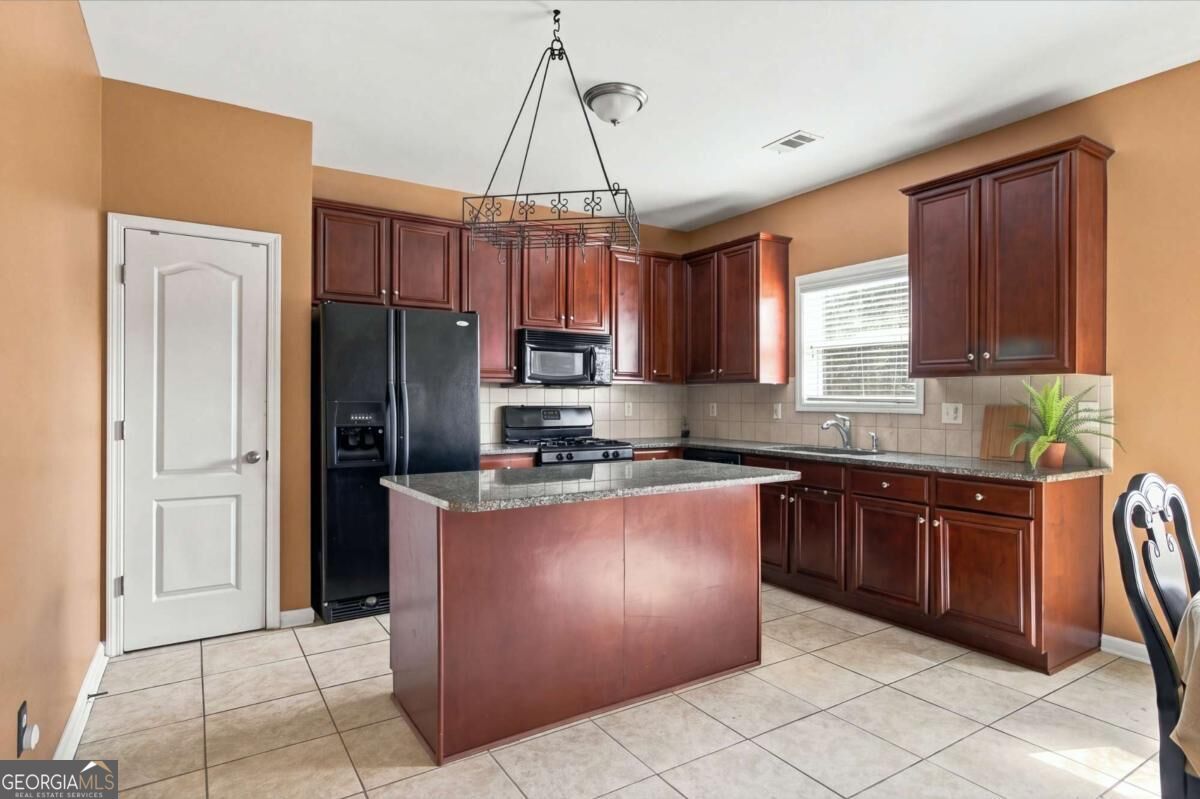 7110 Smithers Way Sw Property Photo 22