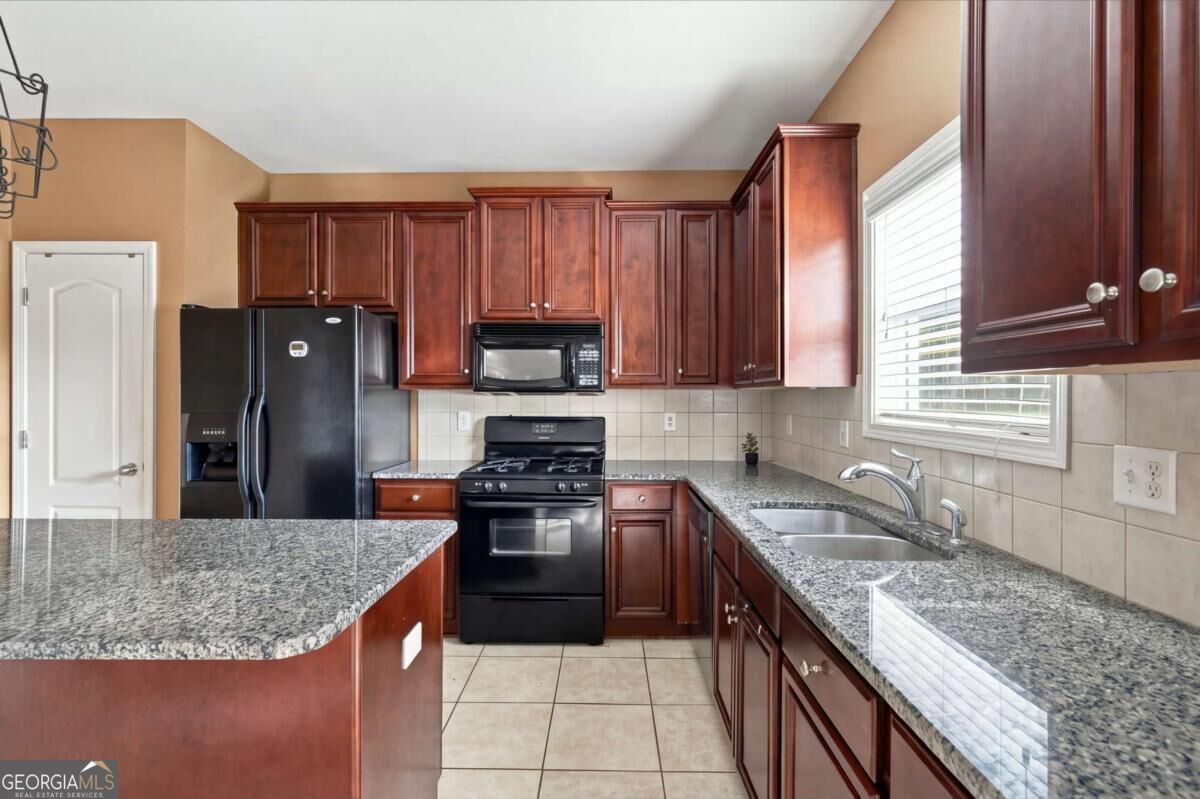 7110 Smithers Way Sw Property Photo 25