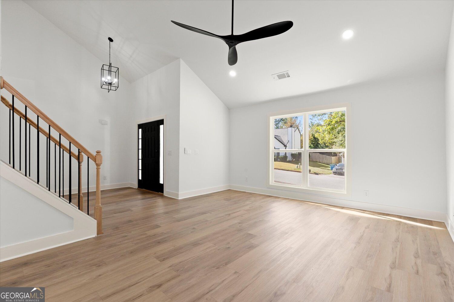 2601 Garland Way Property Photo 10