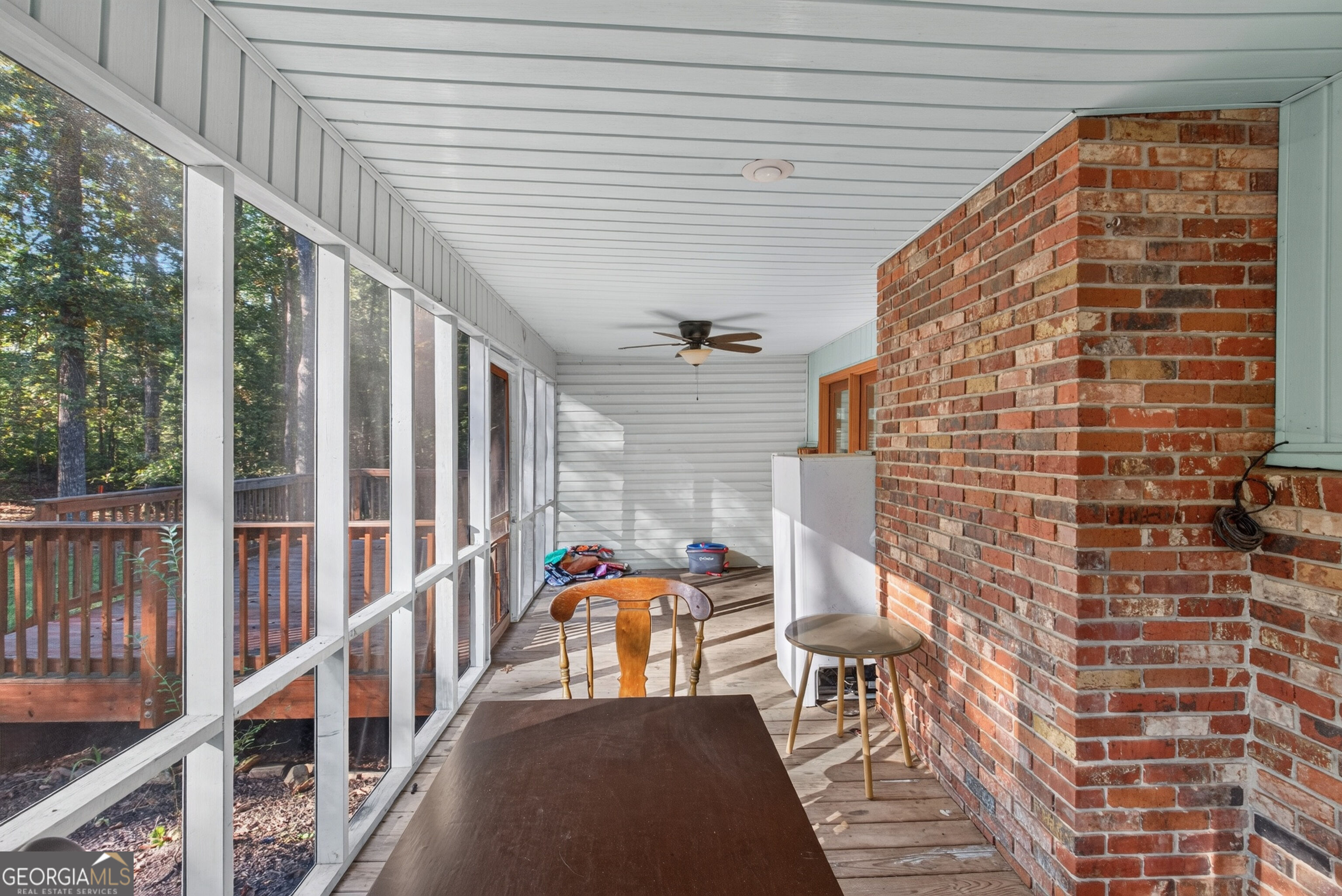 123 Lakeview Circle Property Photo 16