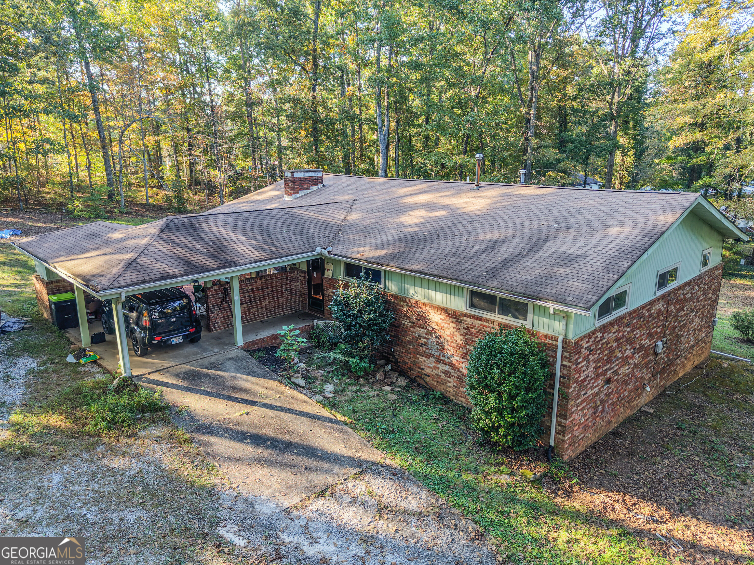 123 Lakeview Circle Property Photo 17