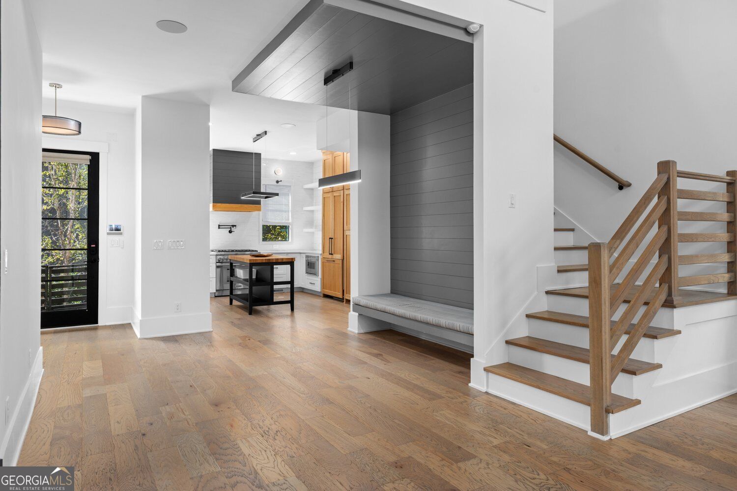 300 Mado Lane Property Photo 4