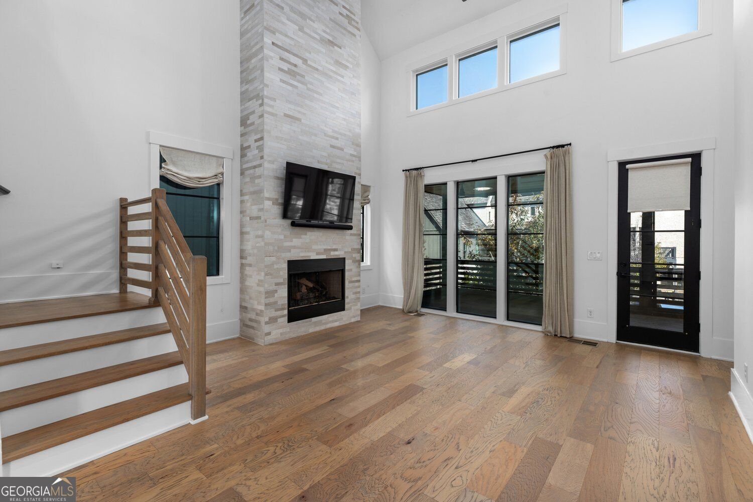 300 Mado Lane Property Photo 7