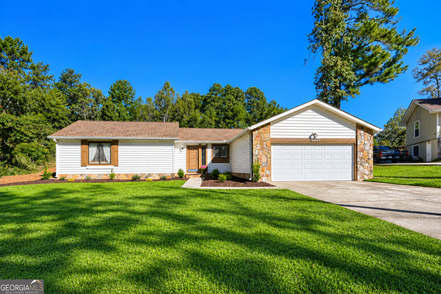 5271 Sunset Trail Property Photo 1