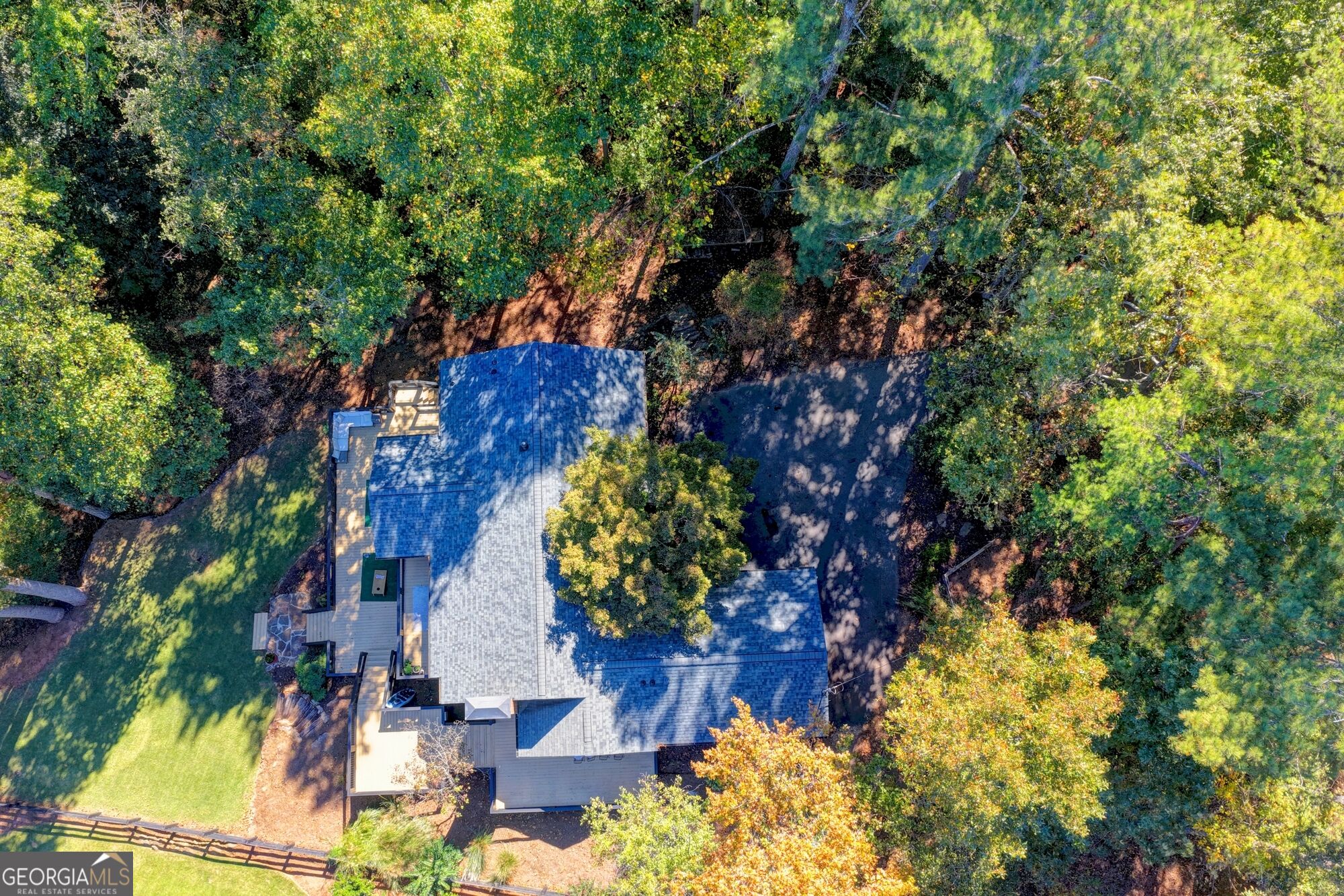 3235 Chimney Cove Drive Property Photo 1