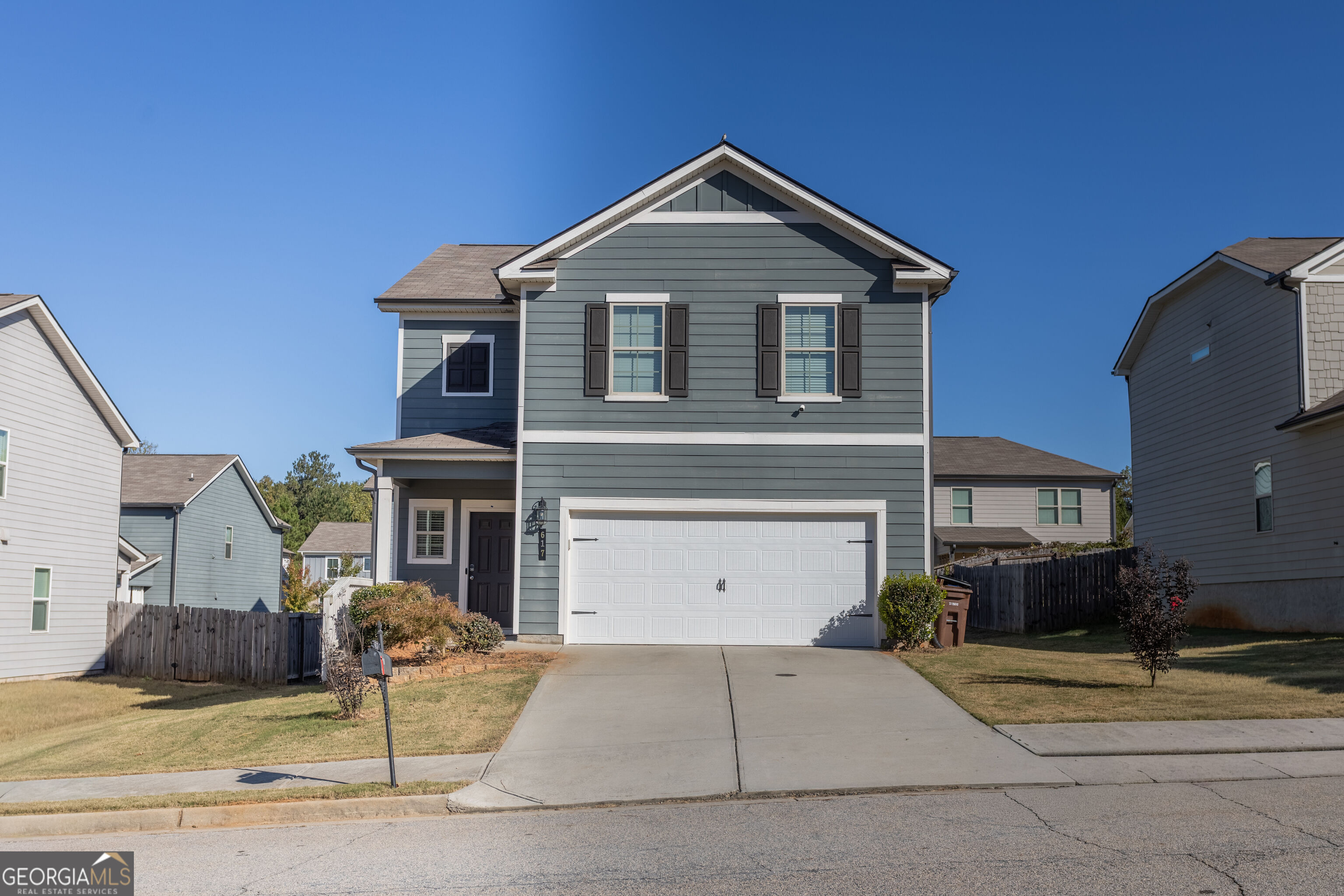 617 Moorings Avenue Property Photo 1