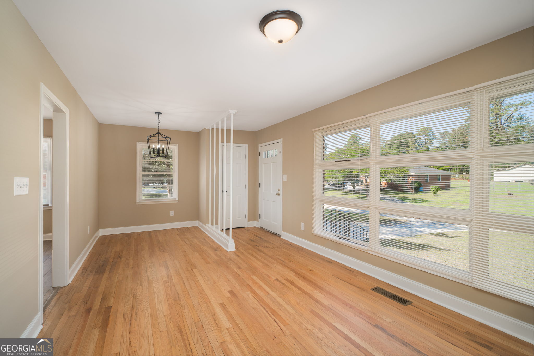 2609 Tredway Drive Property Photo 9