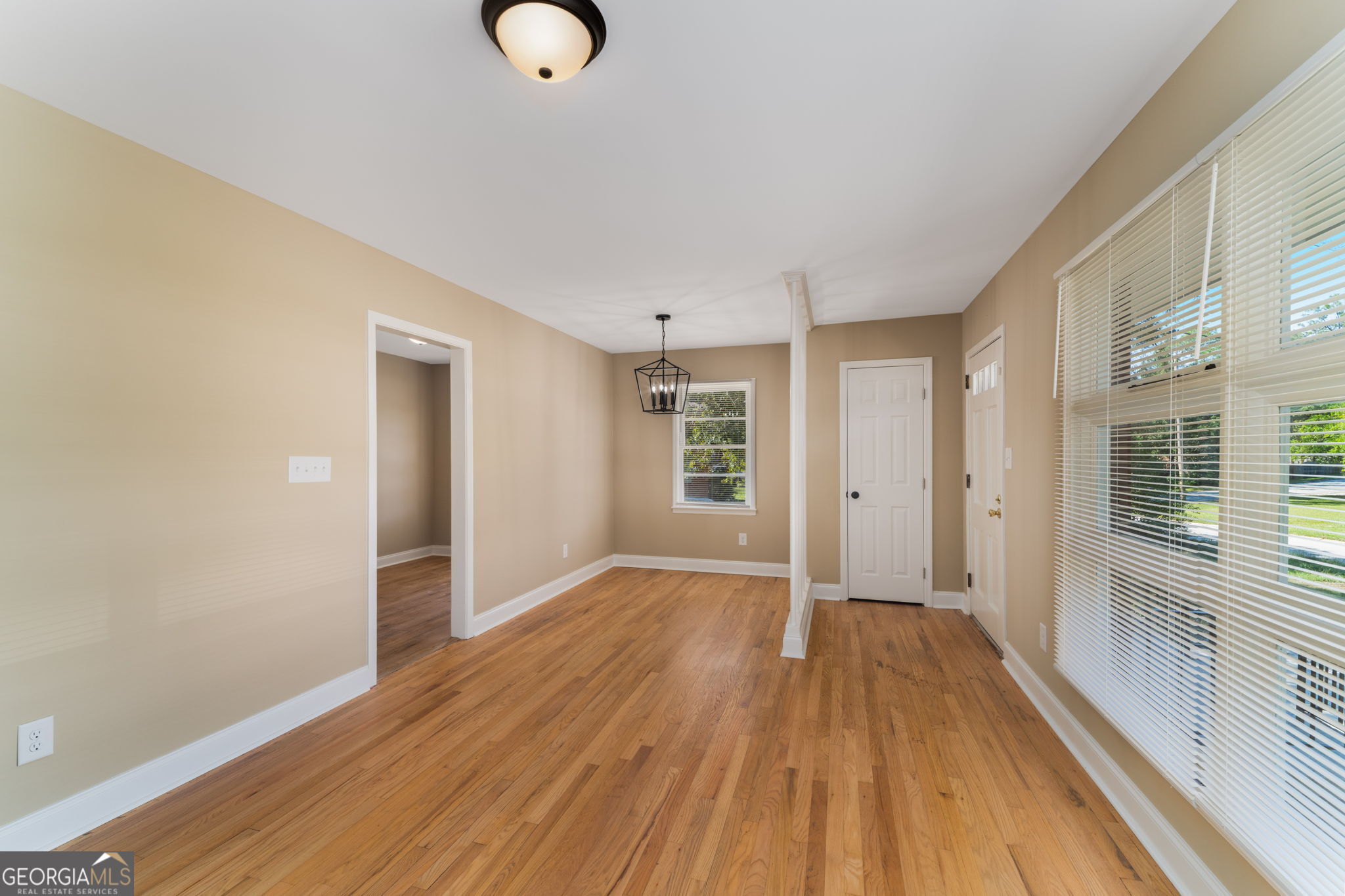 2609 Tredway Drive Property Photo 10