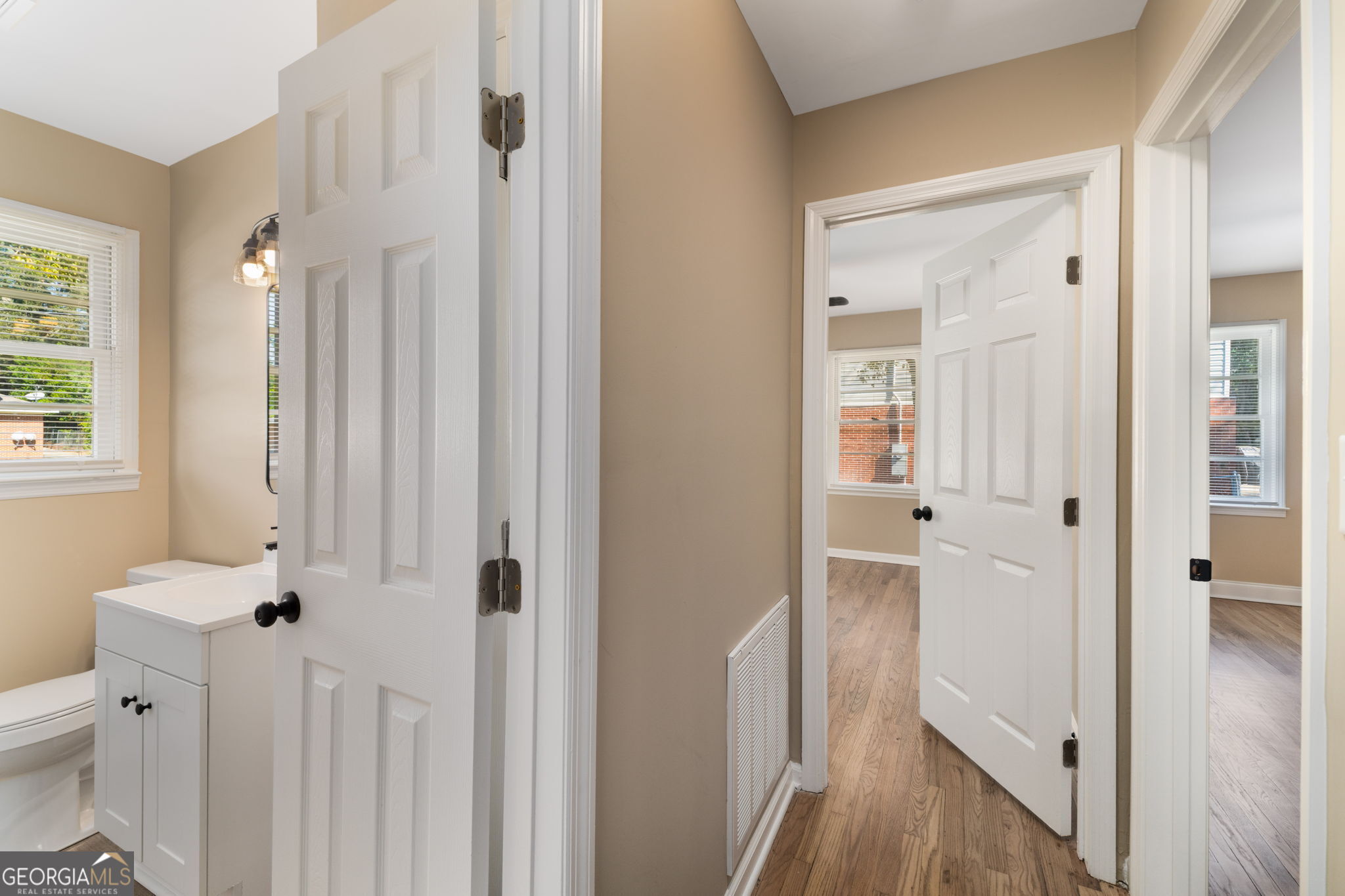 2609 Tredway Drive Property Photo 13