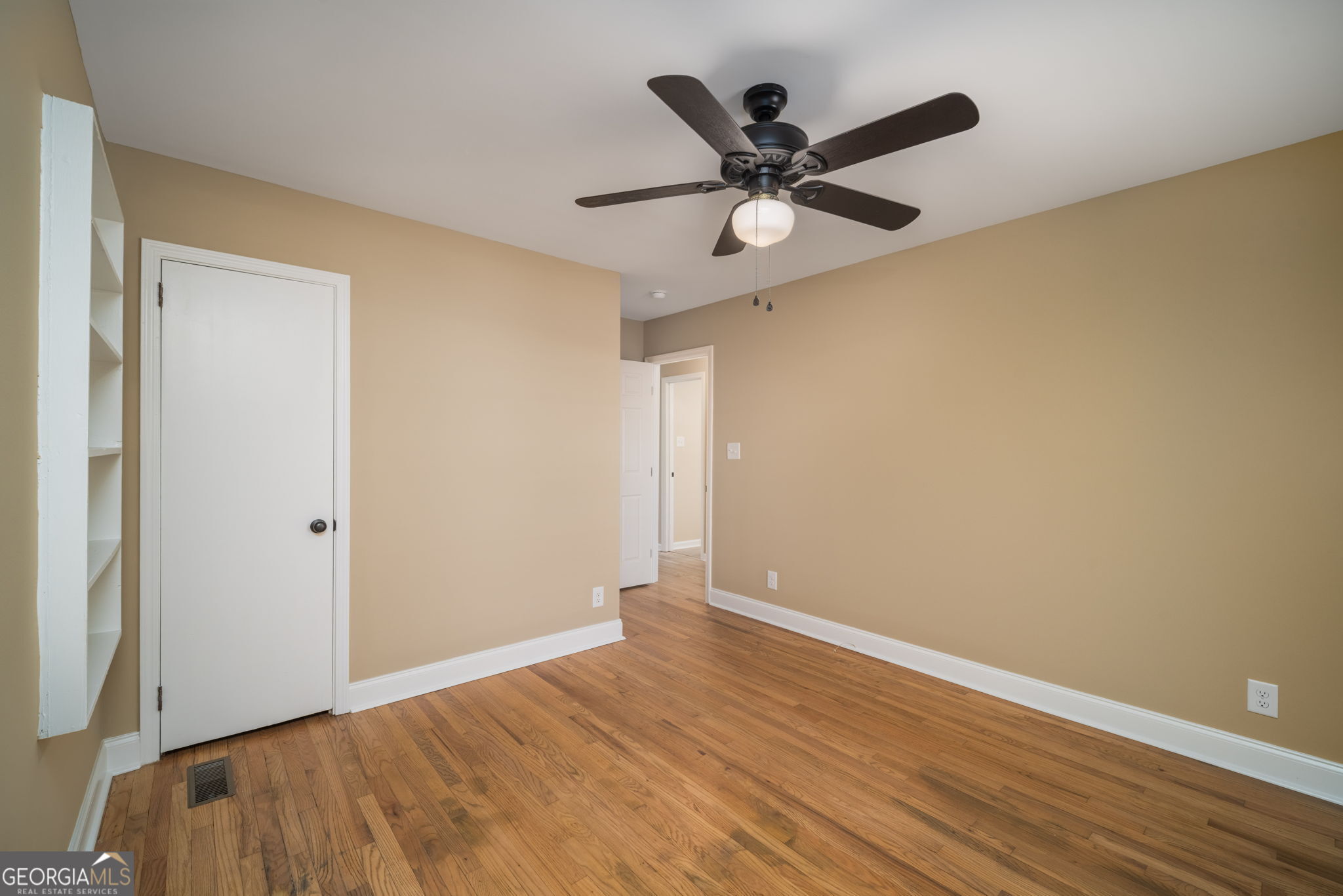 2609 Tredway Drive Property Photo 17