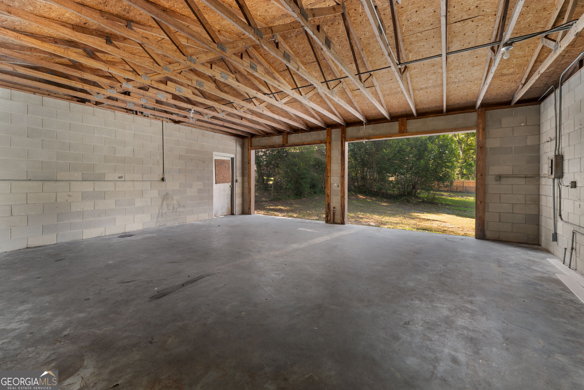 2609 Tredway Drive Property Photo 34