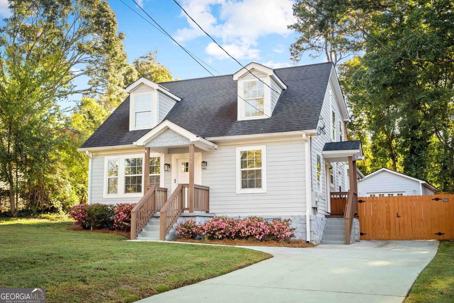 296 Eleanor Street Se Property Photo 1
