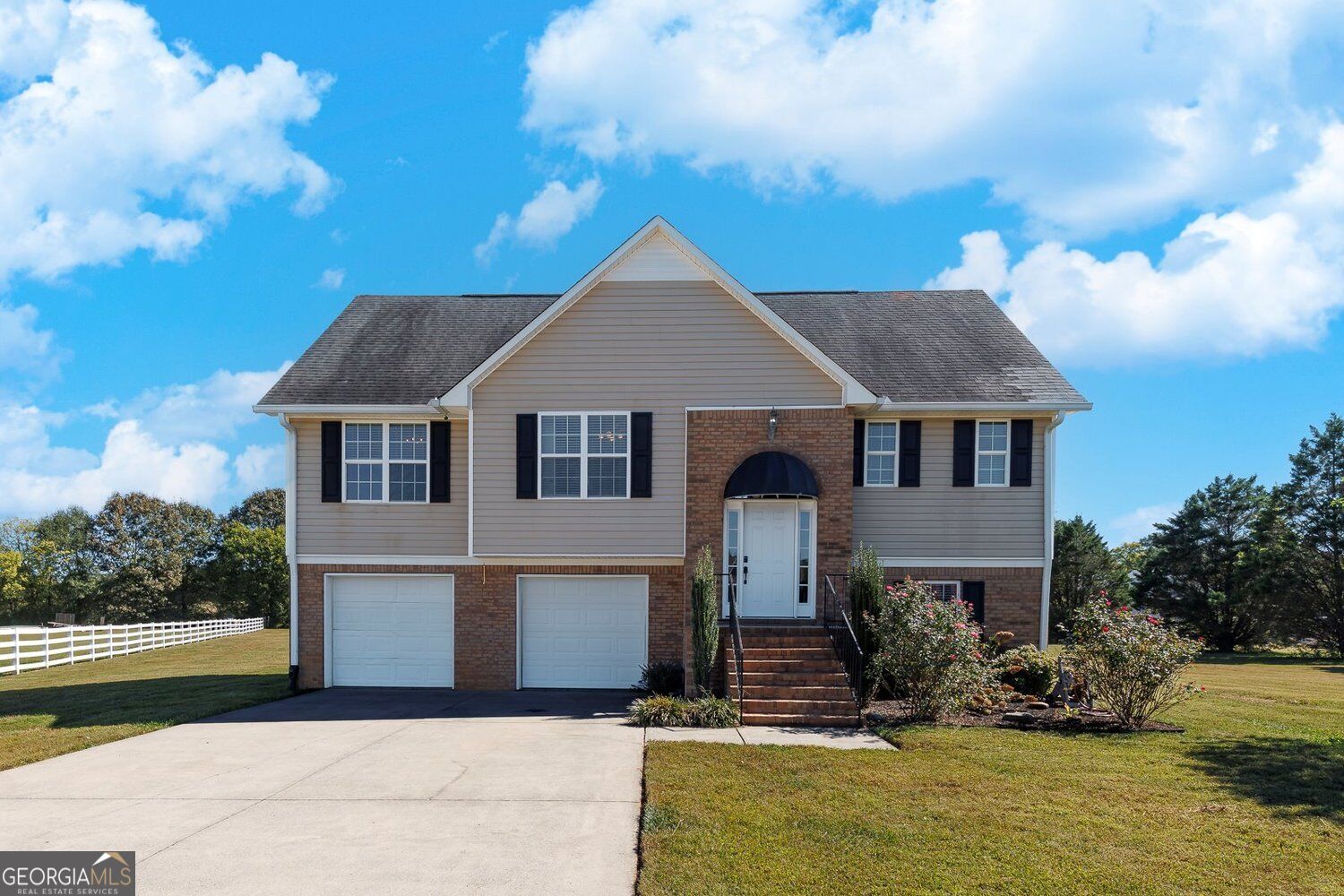 149 Kennedy Drive Property Photo 1