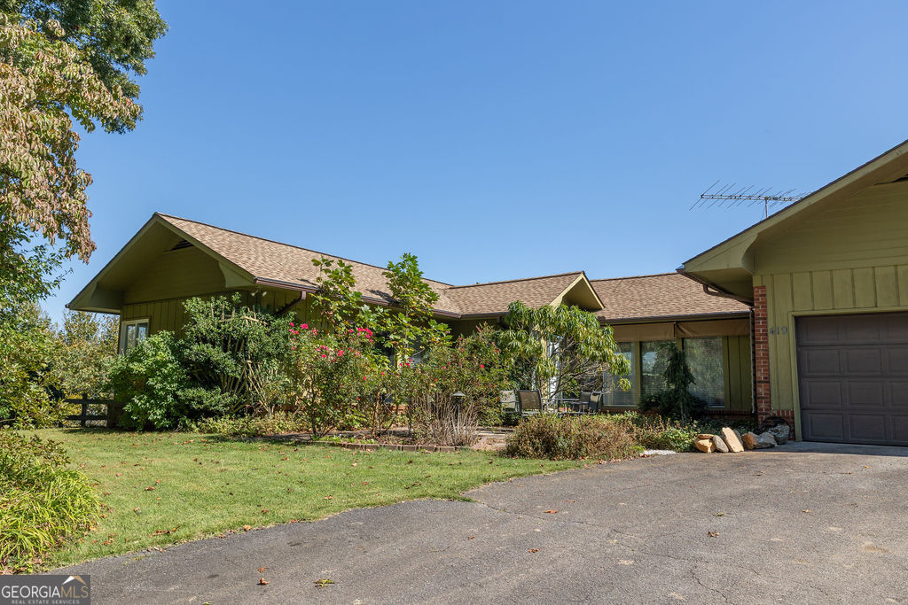 419 Ridge Cliff Property Photo 1