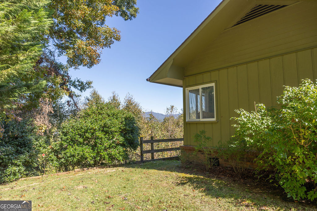 419 Ridge Cliff Property Photo 5