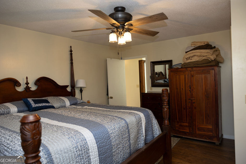 419 Ridge Cliff Property Photo 6