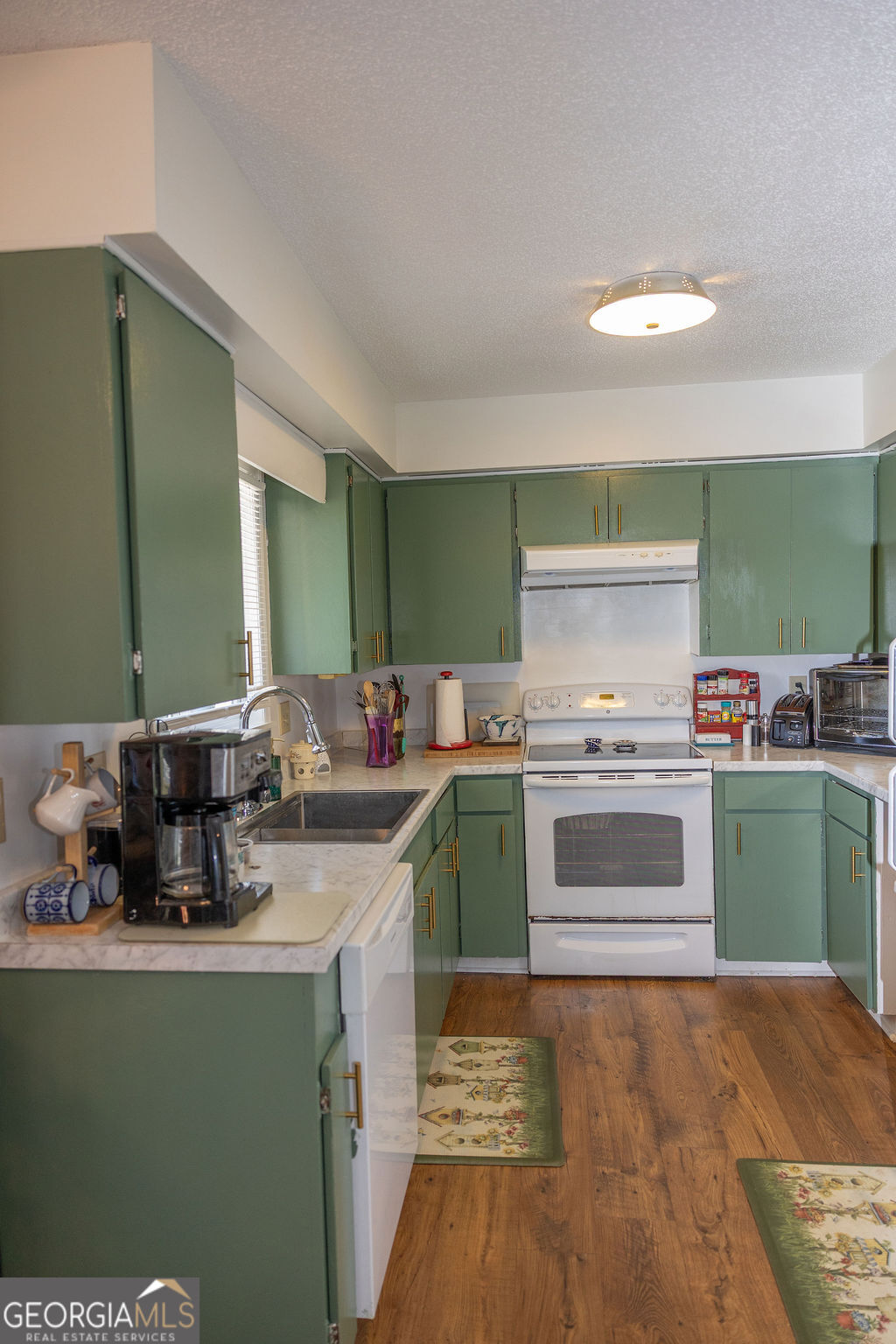 419 Ridge Cliff Property Photo 9