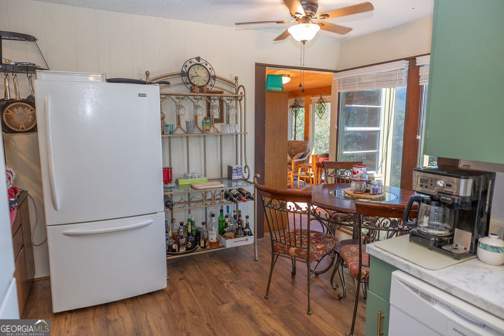 419 Ridge Cliff Property Photo 11