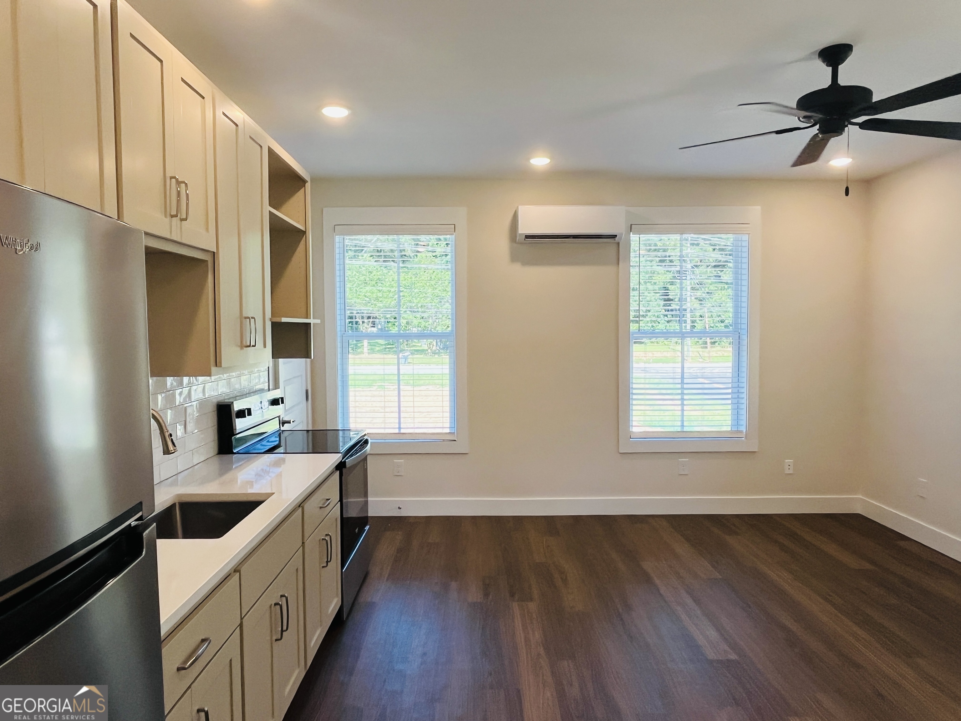 105 Gardenia Lane # 105a Property Photo 13