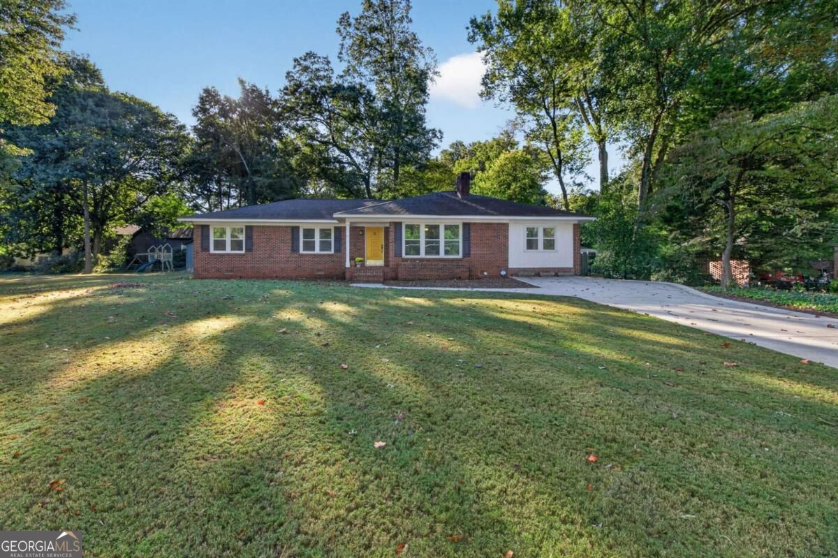 139 Atwood Drive Nw Property Photo 1