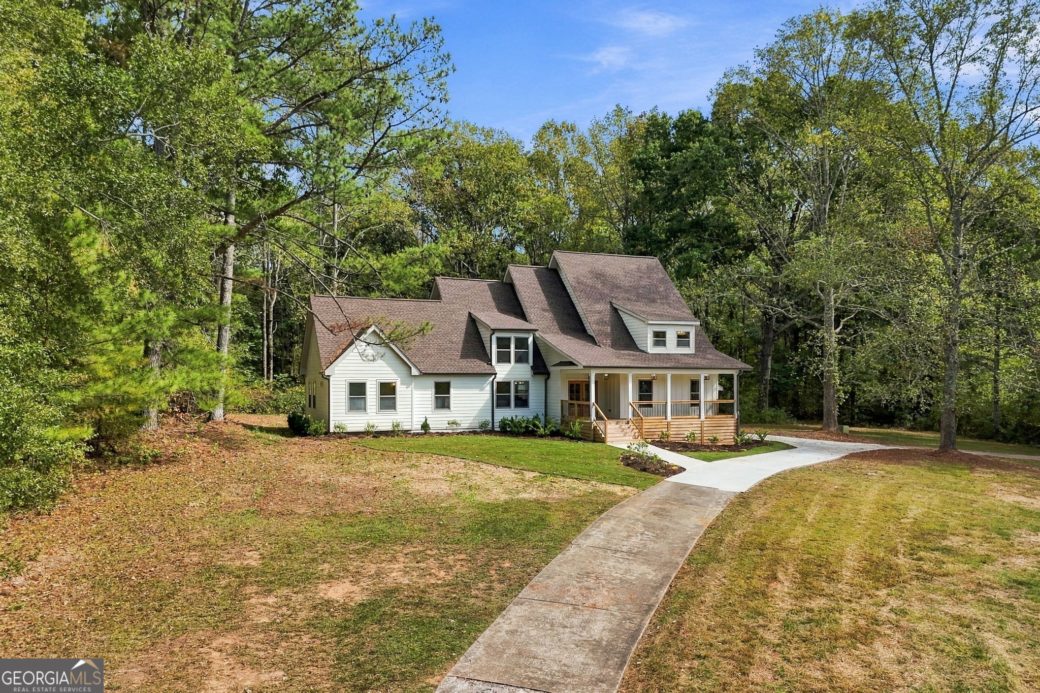 2102 Thomas Road Property Photo 4