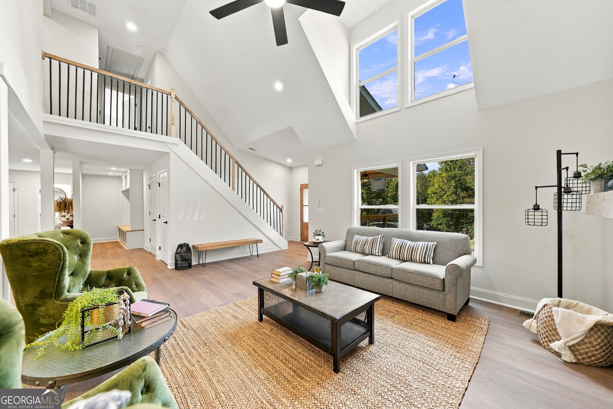 2102 Thomas Road Property Photo 13