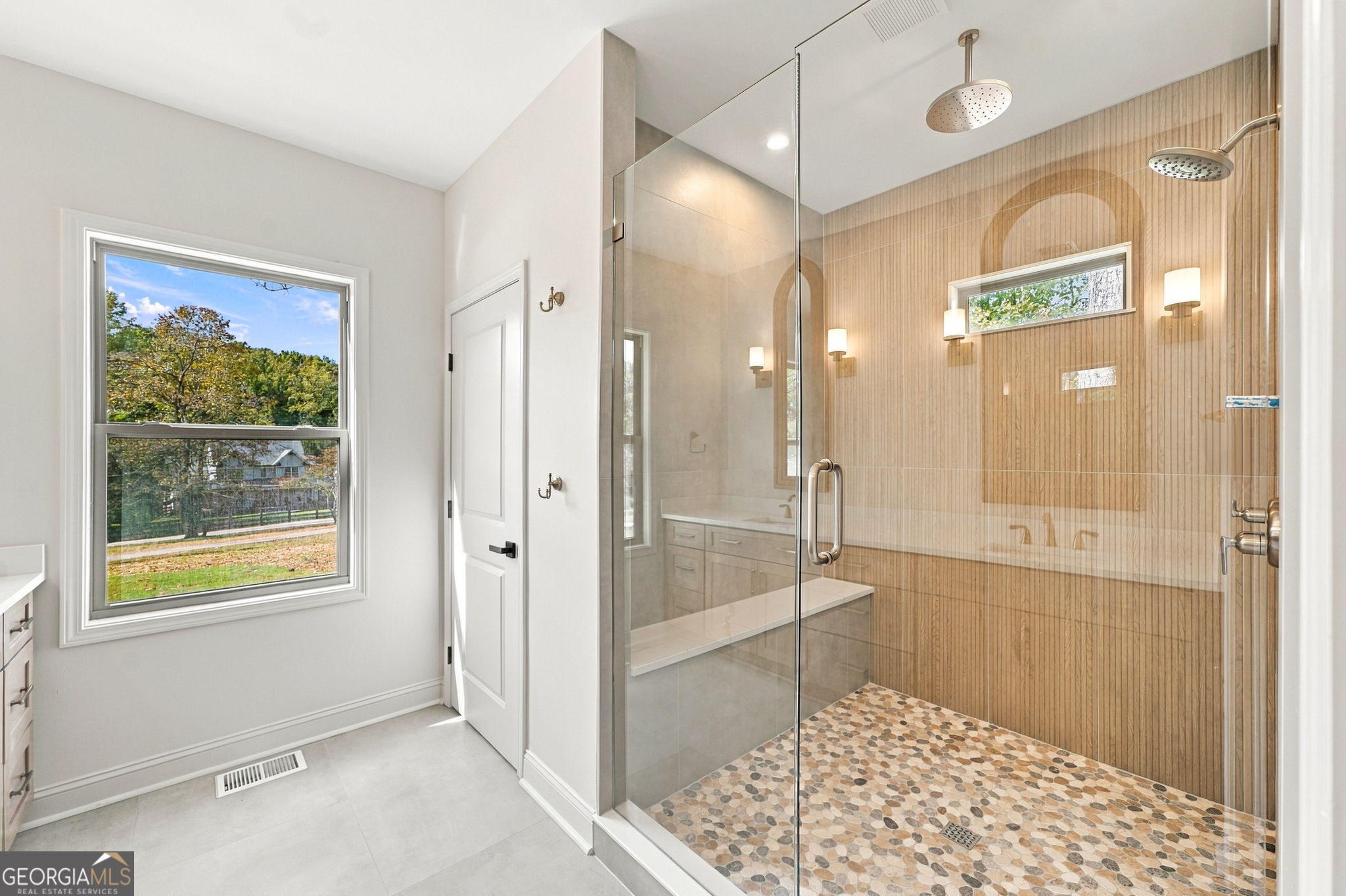 2102 Thomas Road Property Photo 37