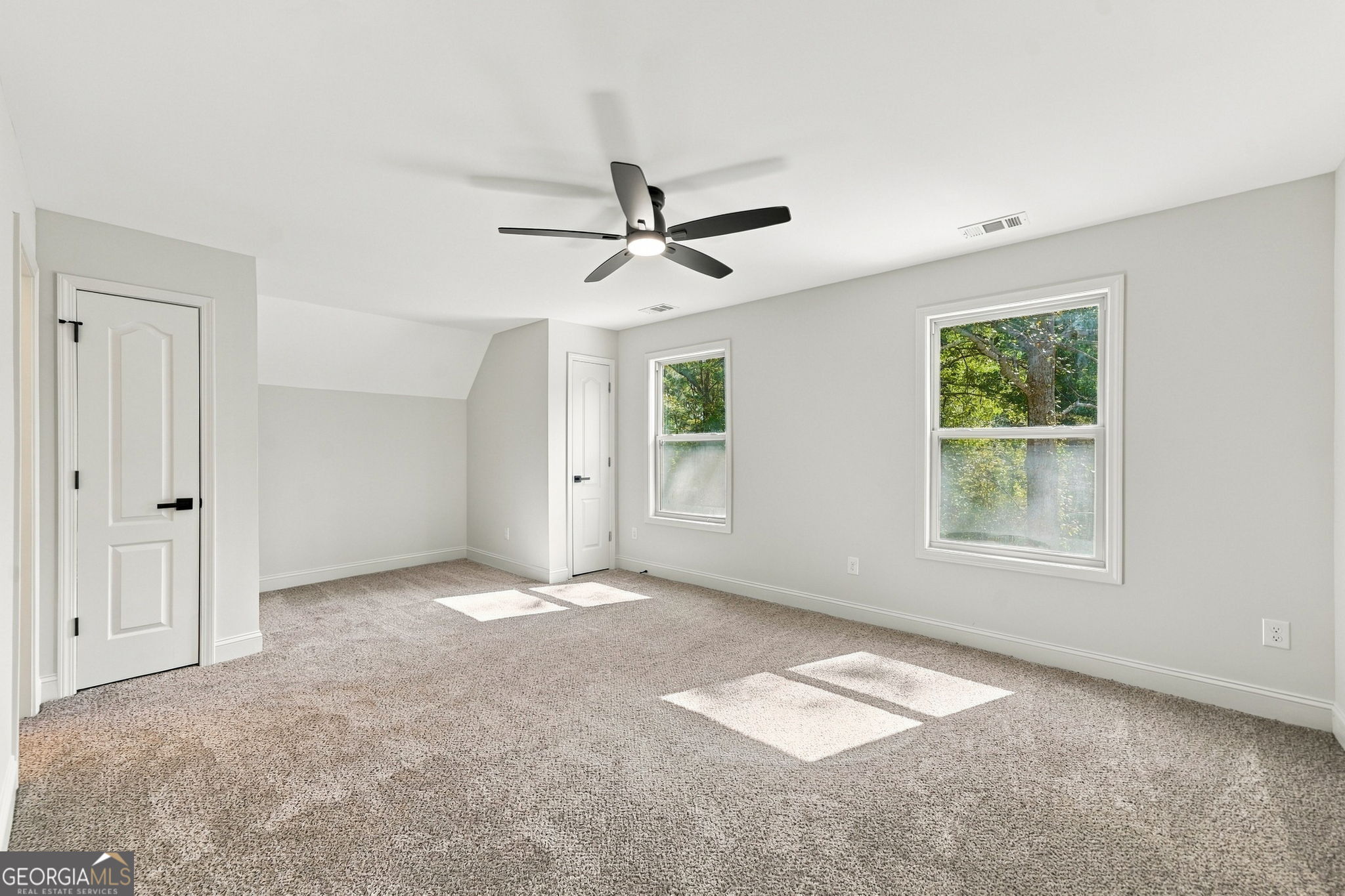 2102 Thomas Road Property Photo 41