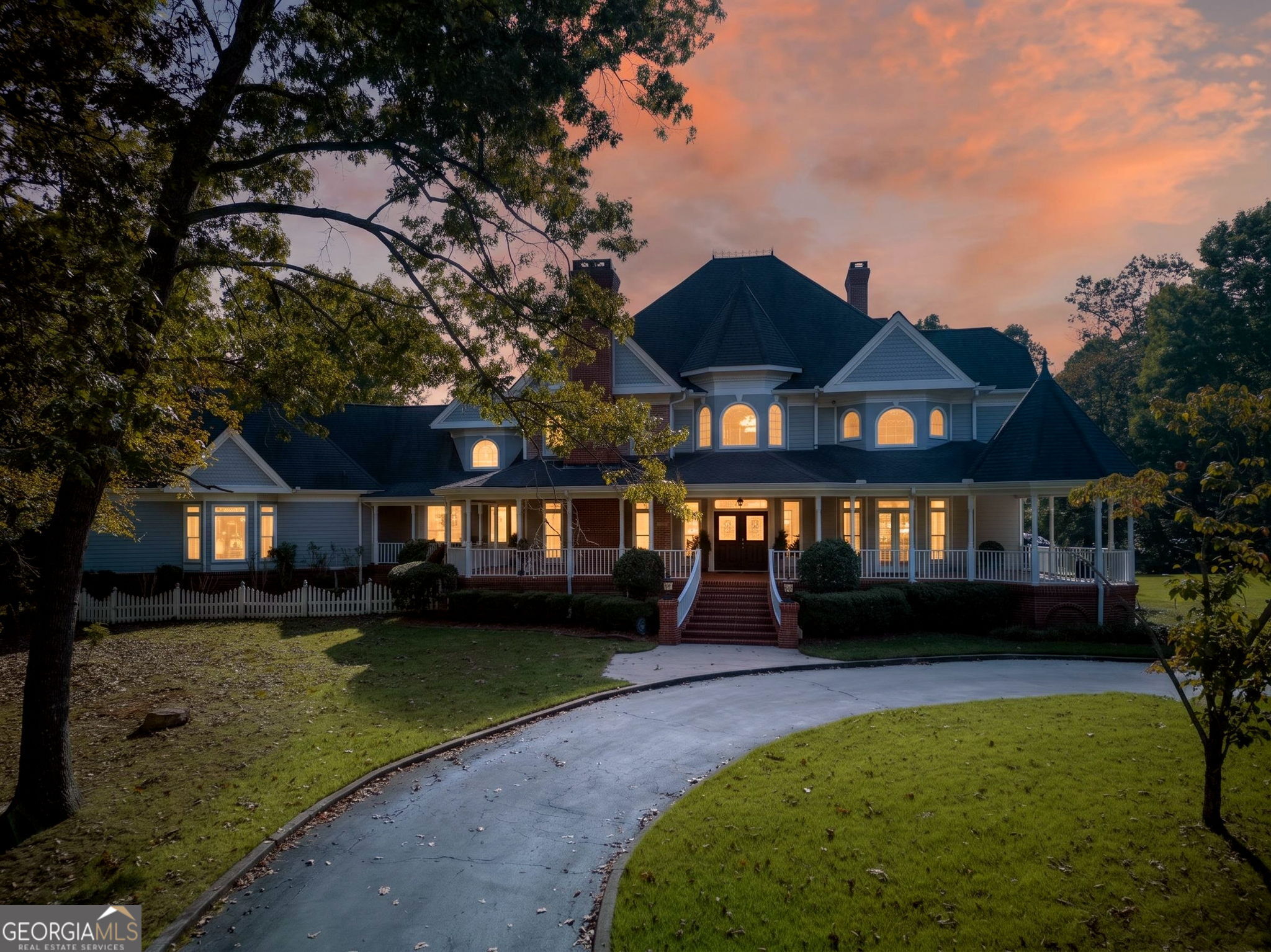 1300 Indian Creek Road Property Photo 1