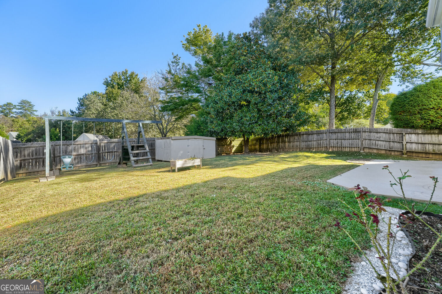 155 Thatching Lane Property Photo 25