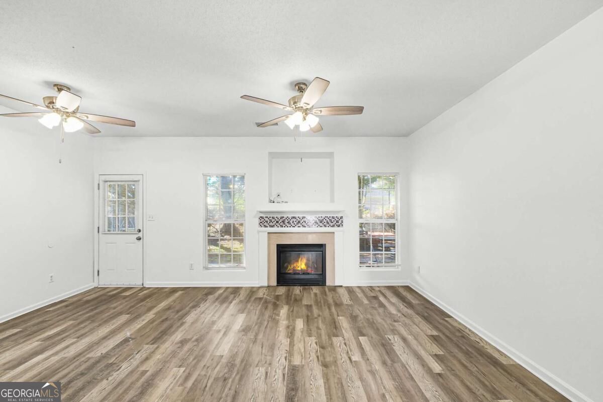 11487 S Glen Street Property Photo 9