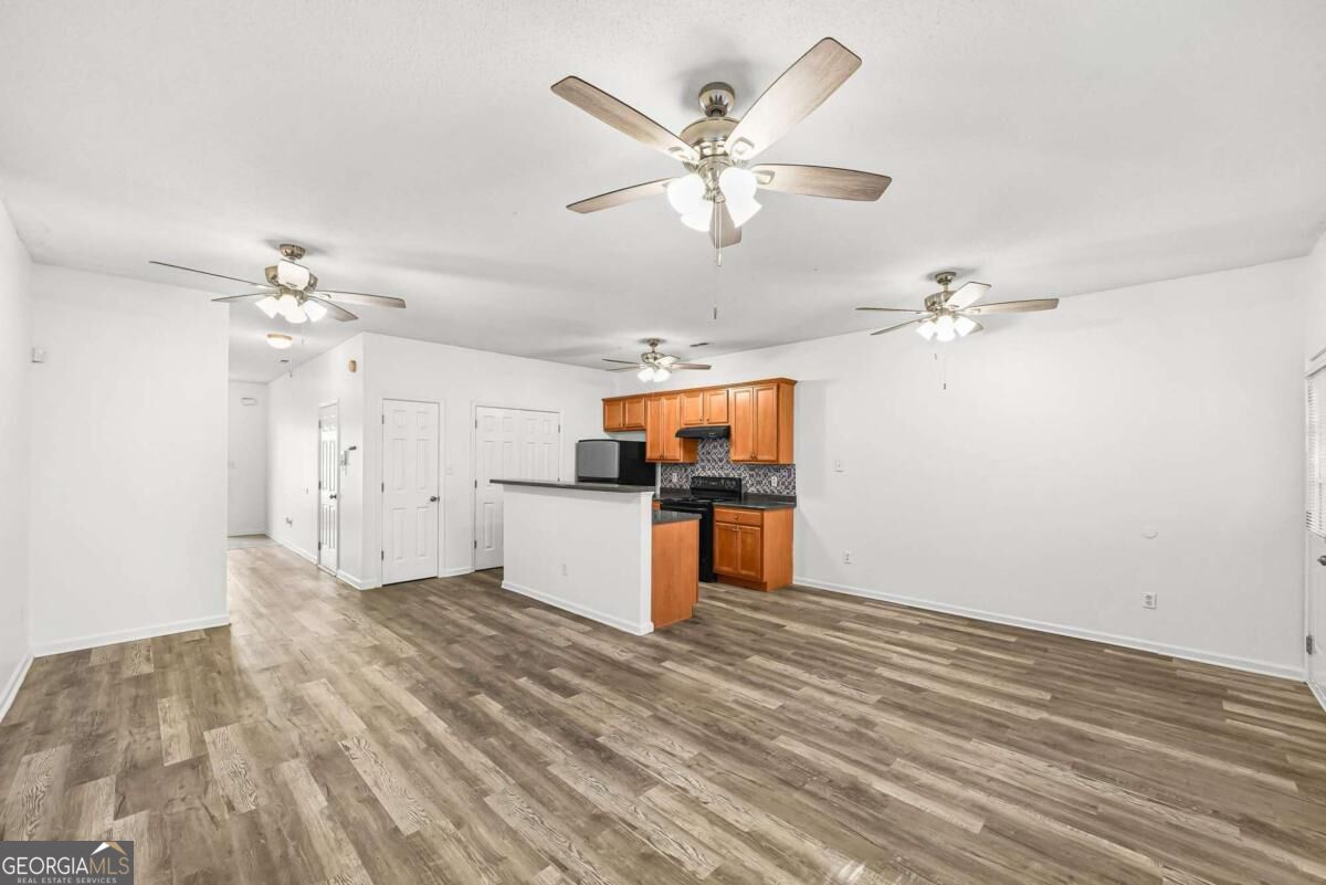 11487 S Glen Street Property Photo 10