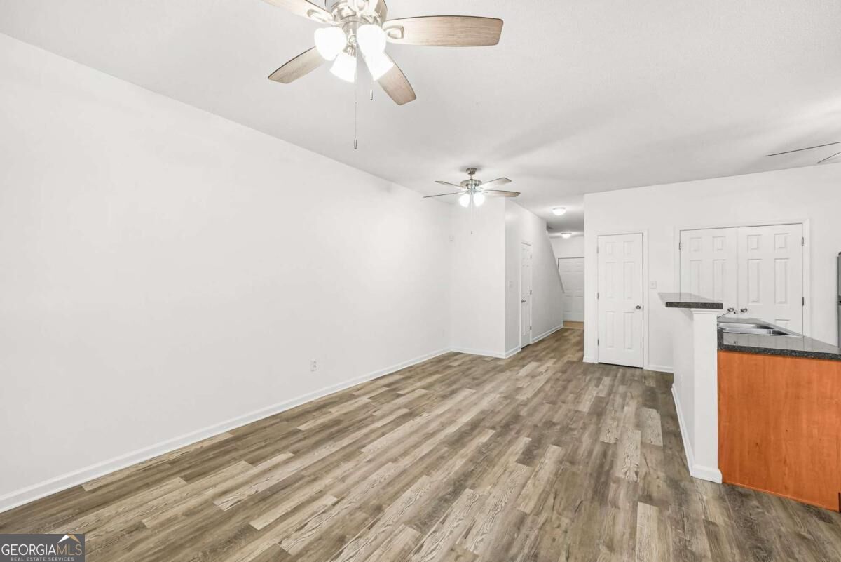 11487 S Glen Street Property Photo 13