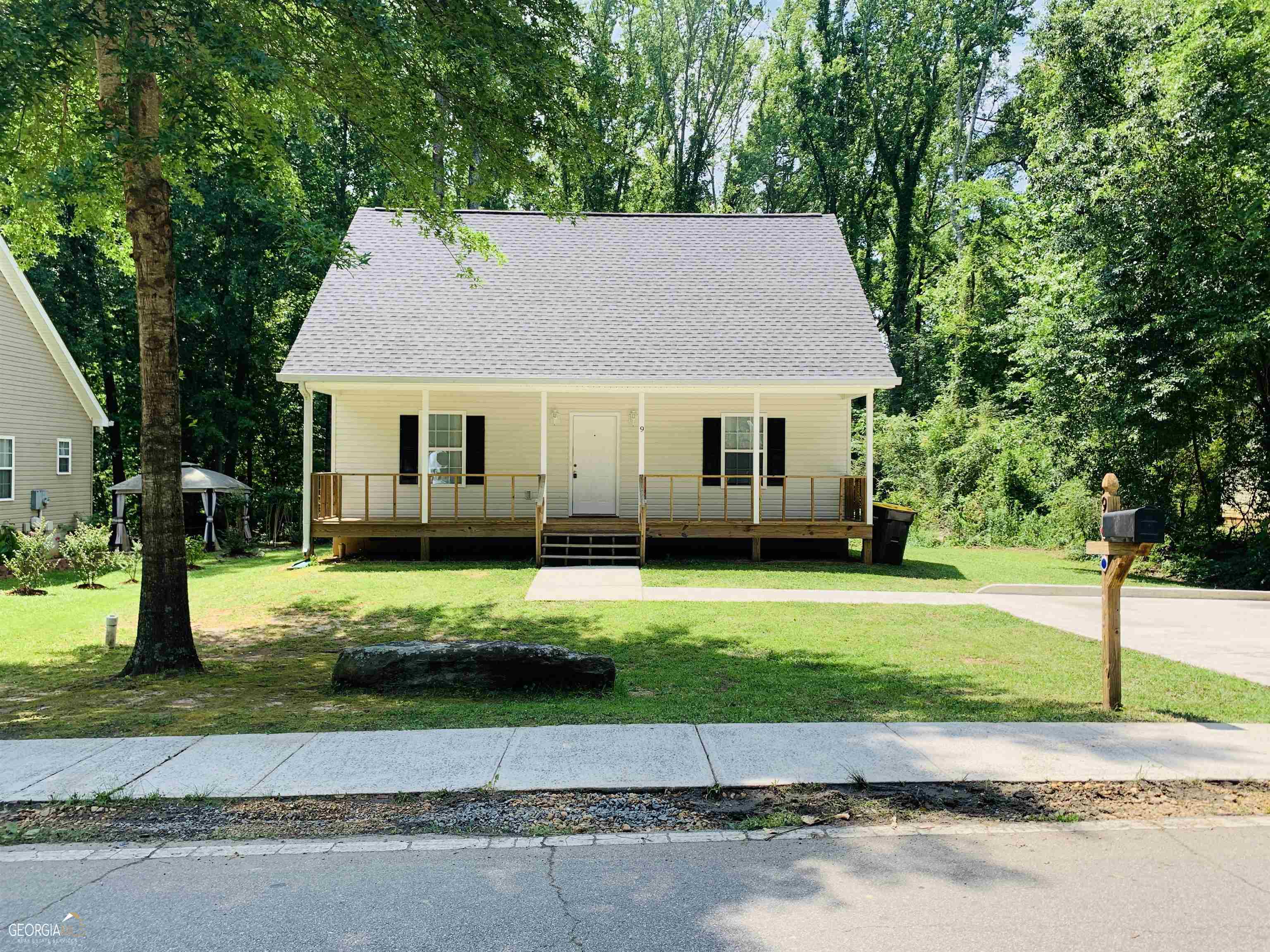 9 Bennett Street Property Photo 1
