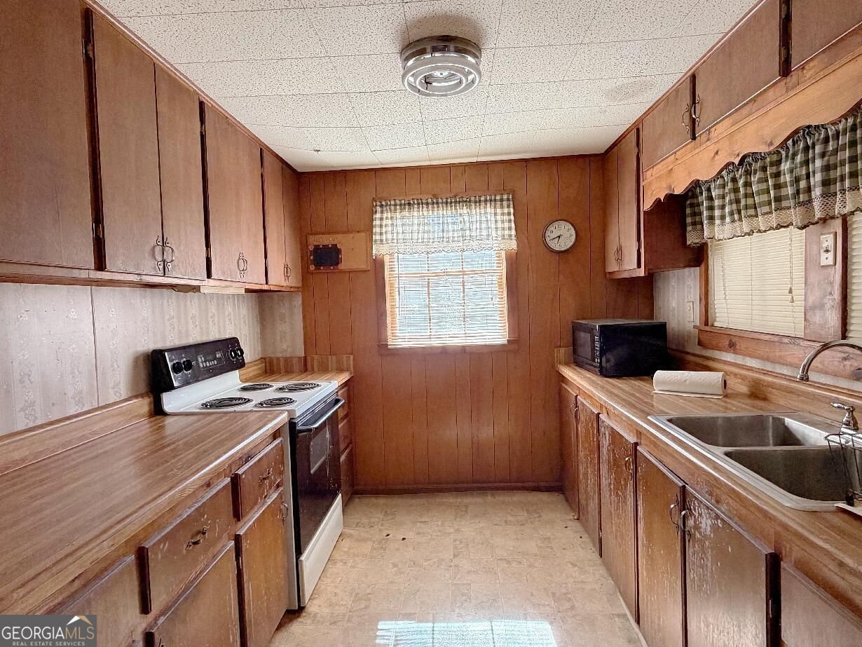 5154 Gresham Road Property Photo 6