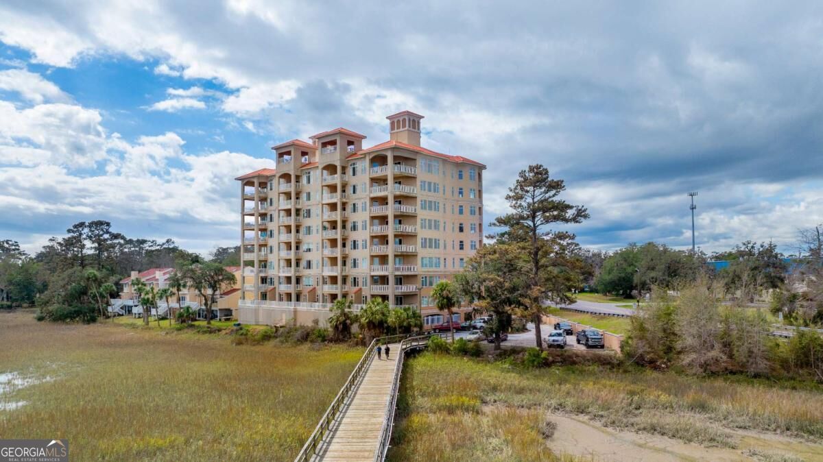 8001 Us Highway 80 E # 403 Property Photo 63