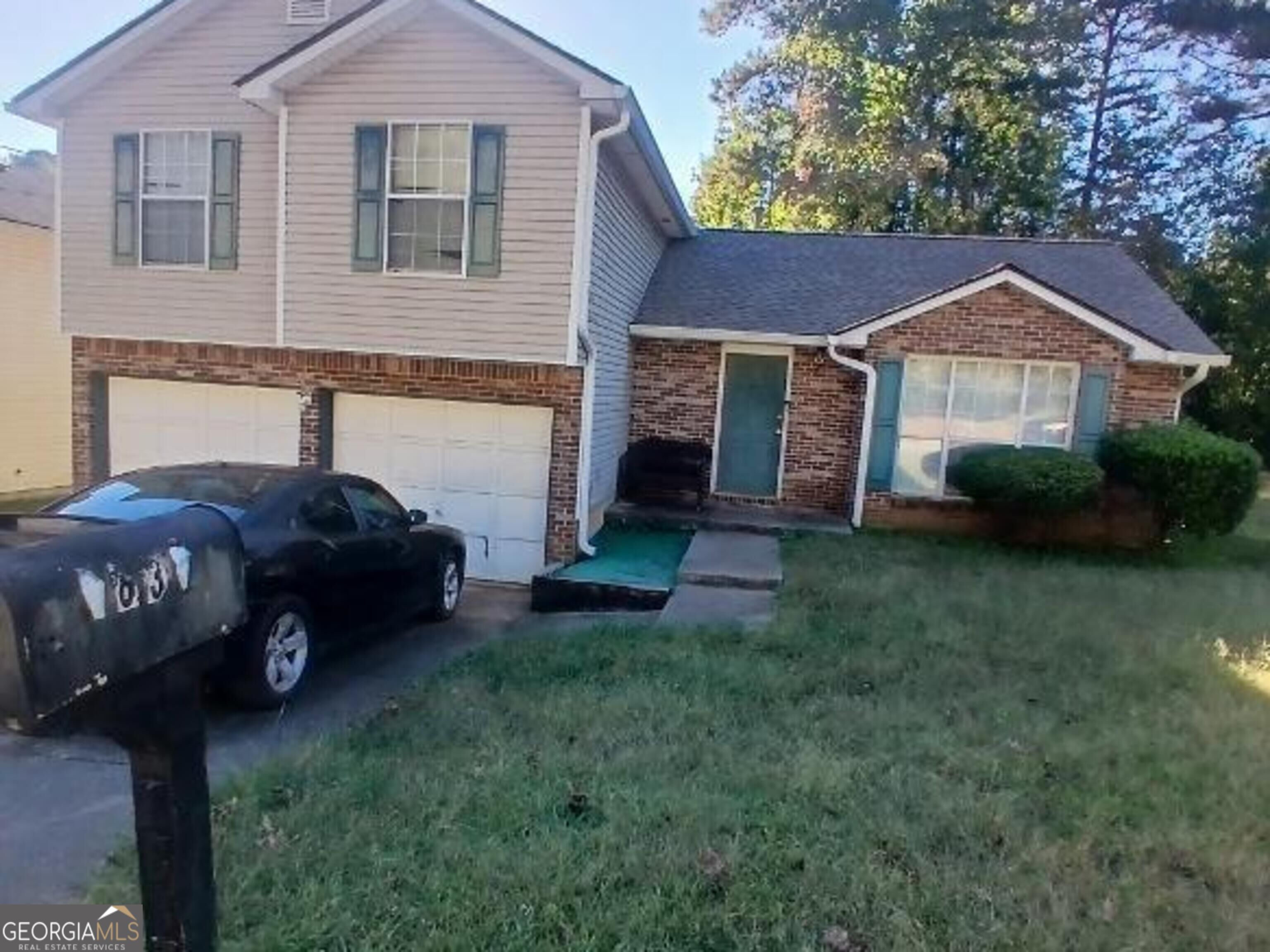 1839 Crimson Court Property Photo 1