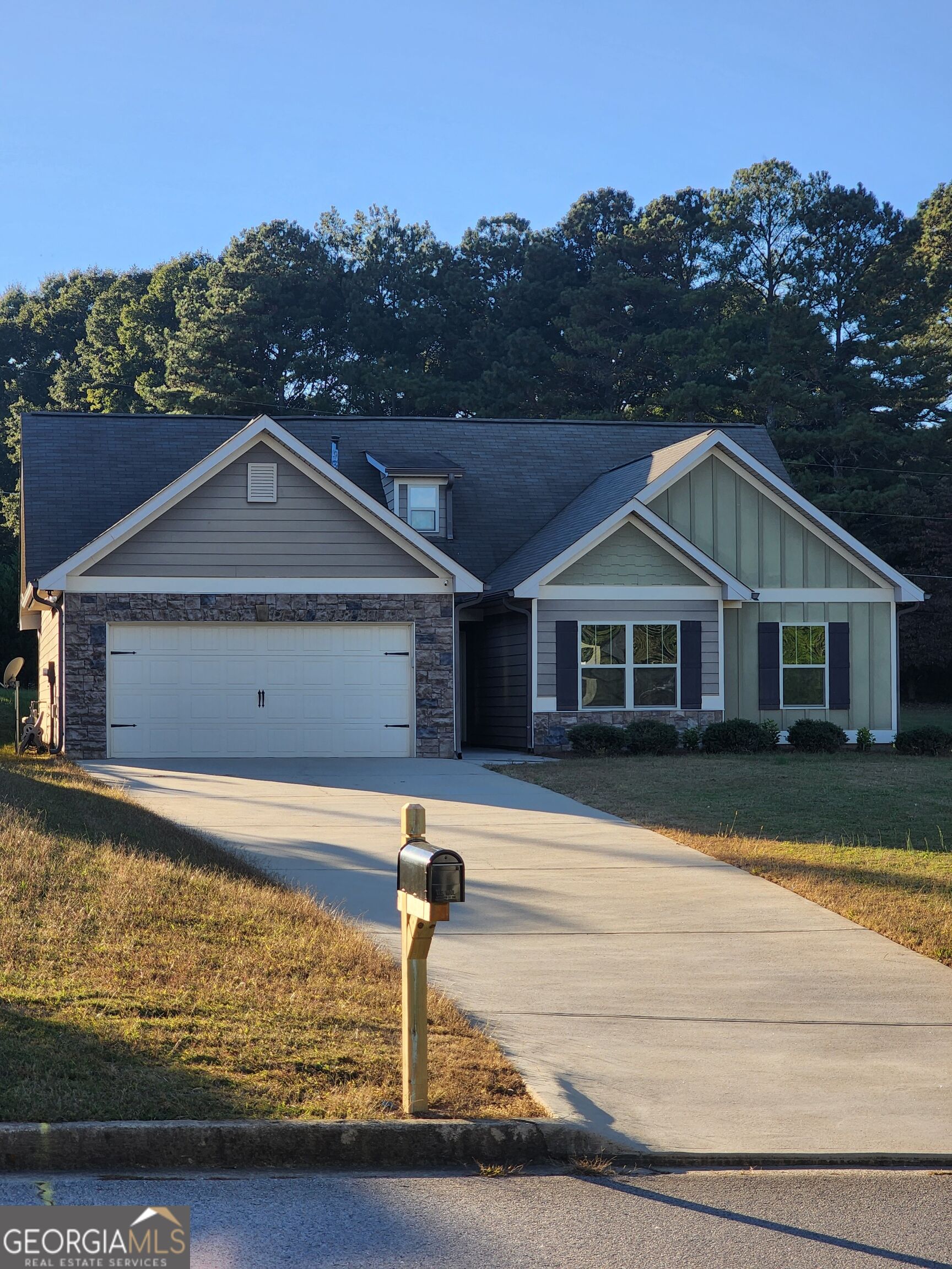 30 Bridgemill Drive Property Photo 1
