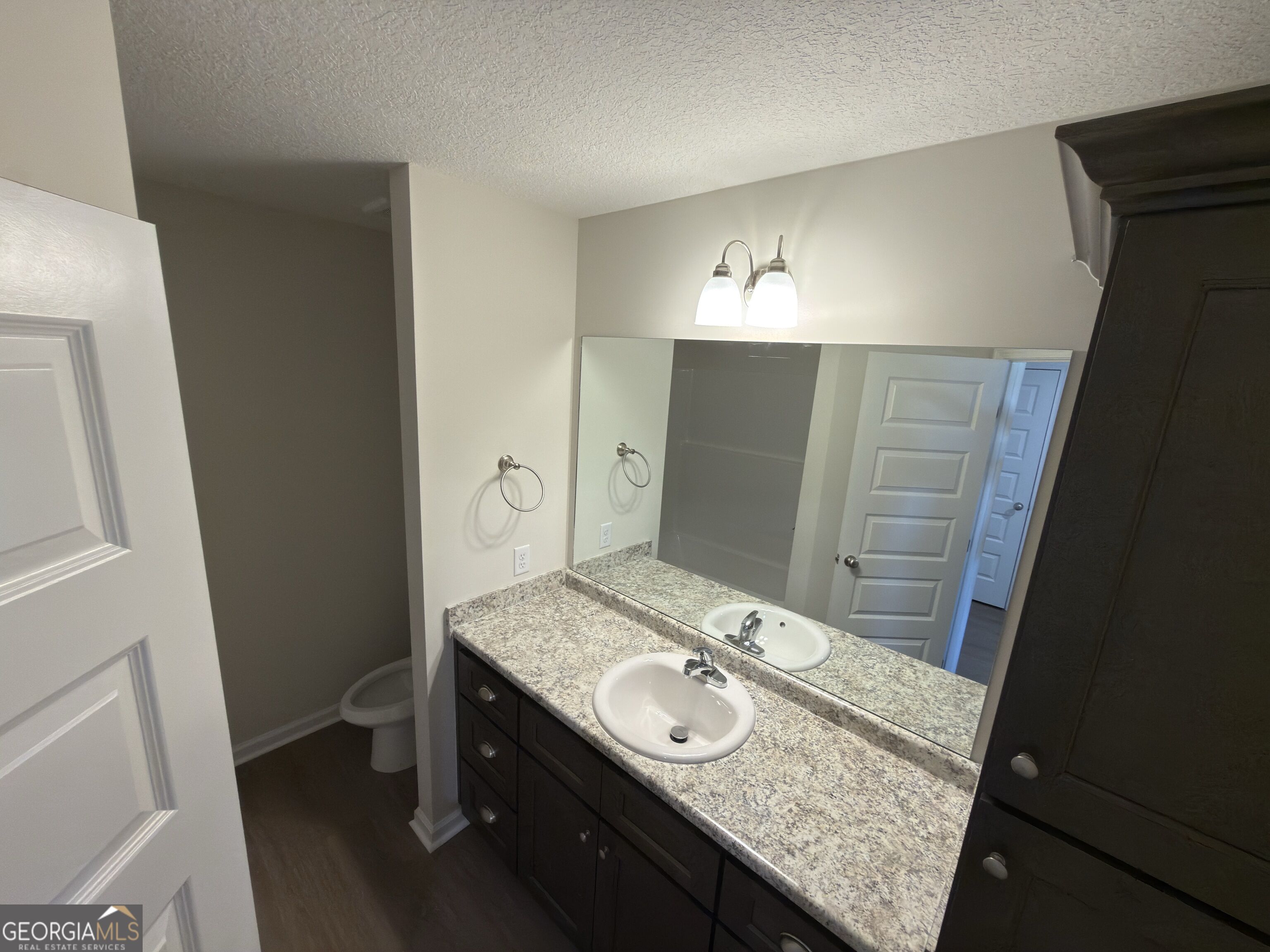 516 Nickies Way Property Photo 5