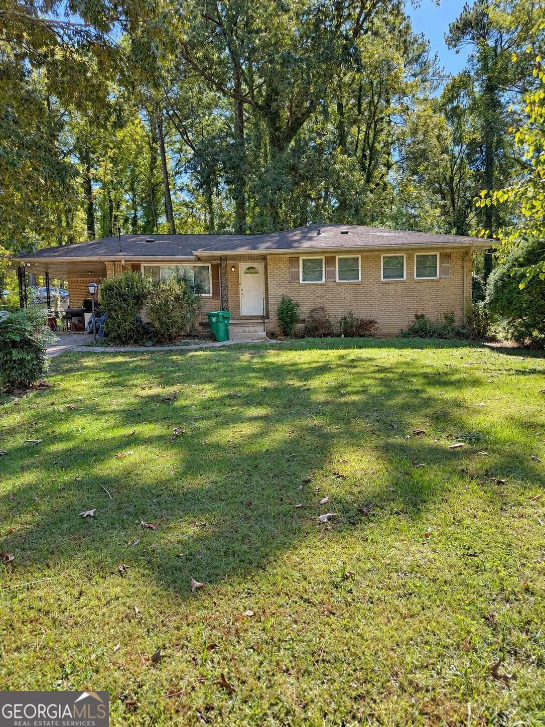 2647 Williamsburg Drive Property Photo 1
