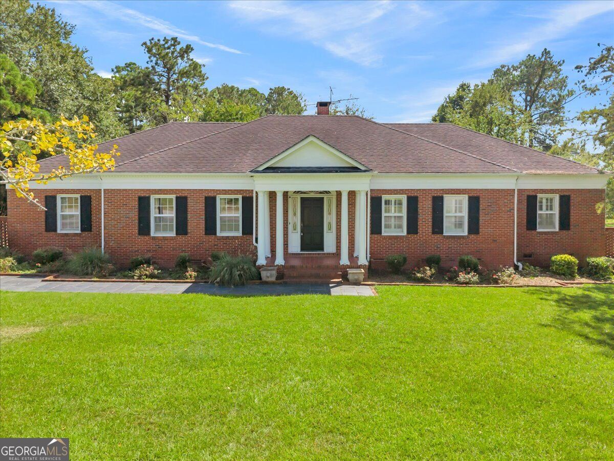 1304 Canary Street Property Photo 1