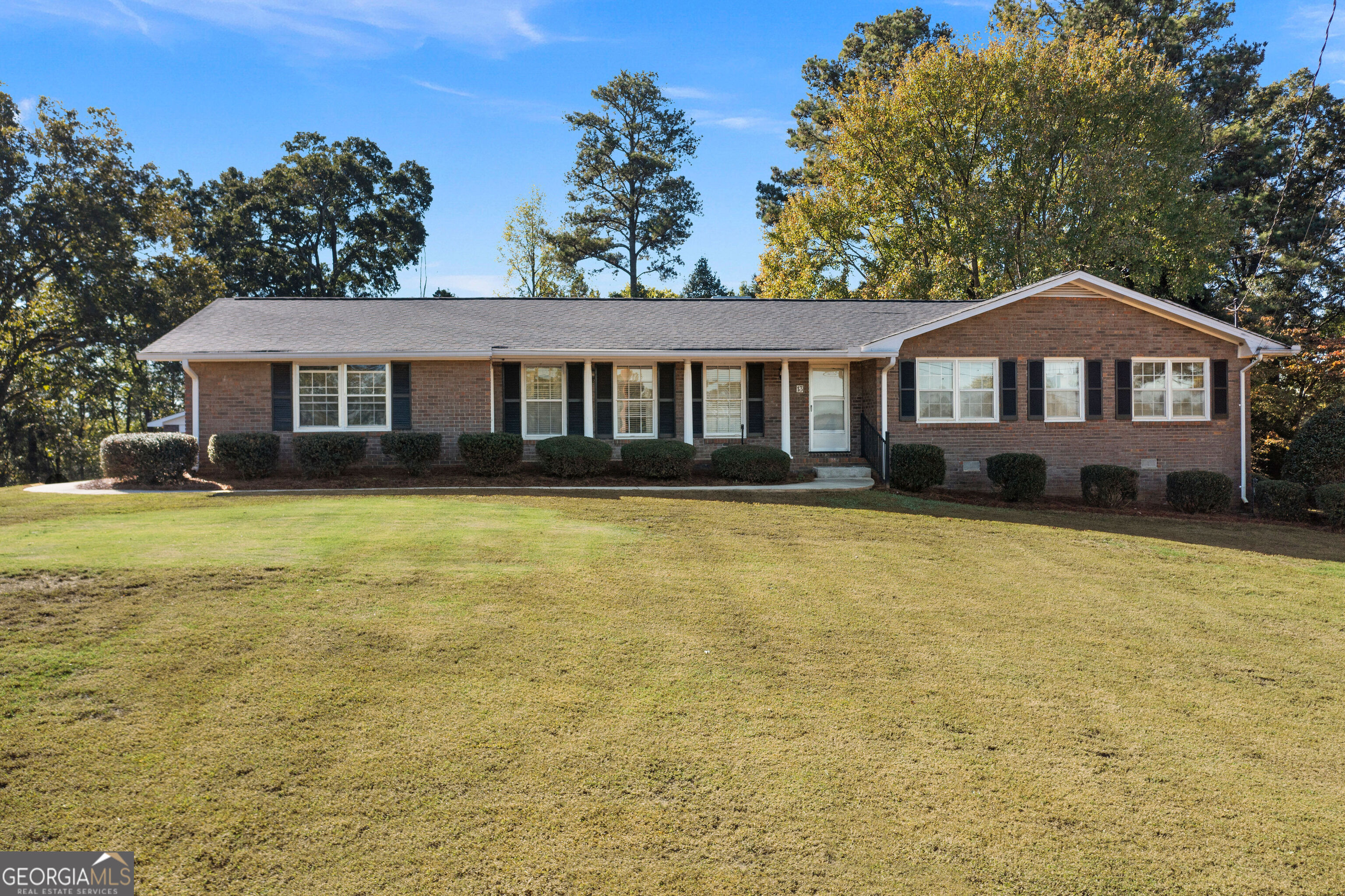 13 Oakdale Drive Property Photo 1