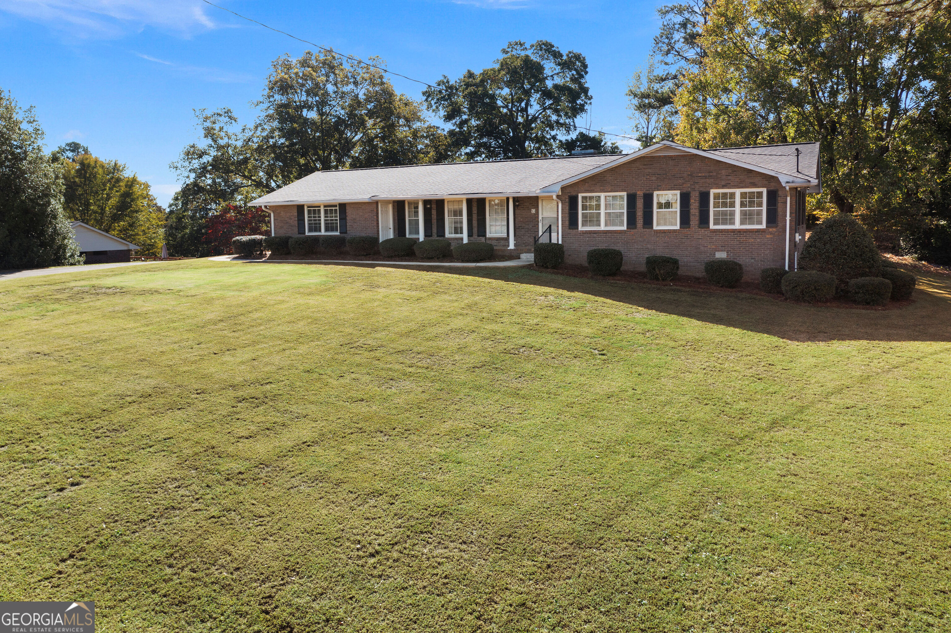 13 Oakdale Drive Property Photo 3