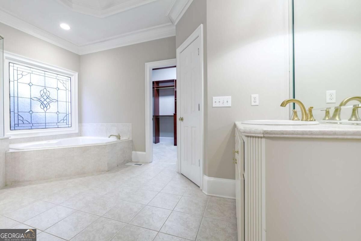 710 Henley Fields Circle Property Photo 36