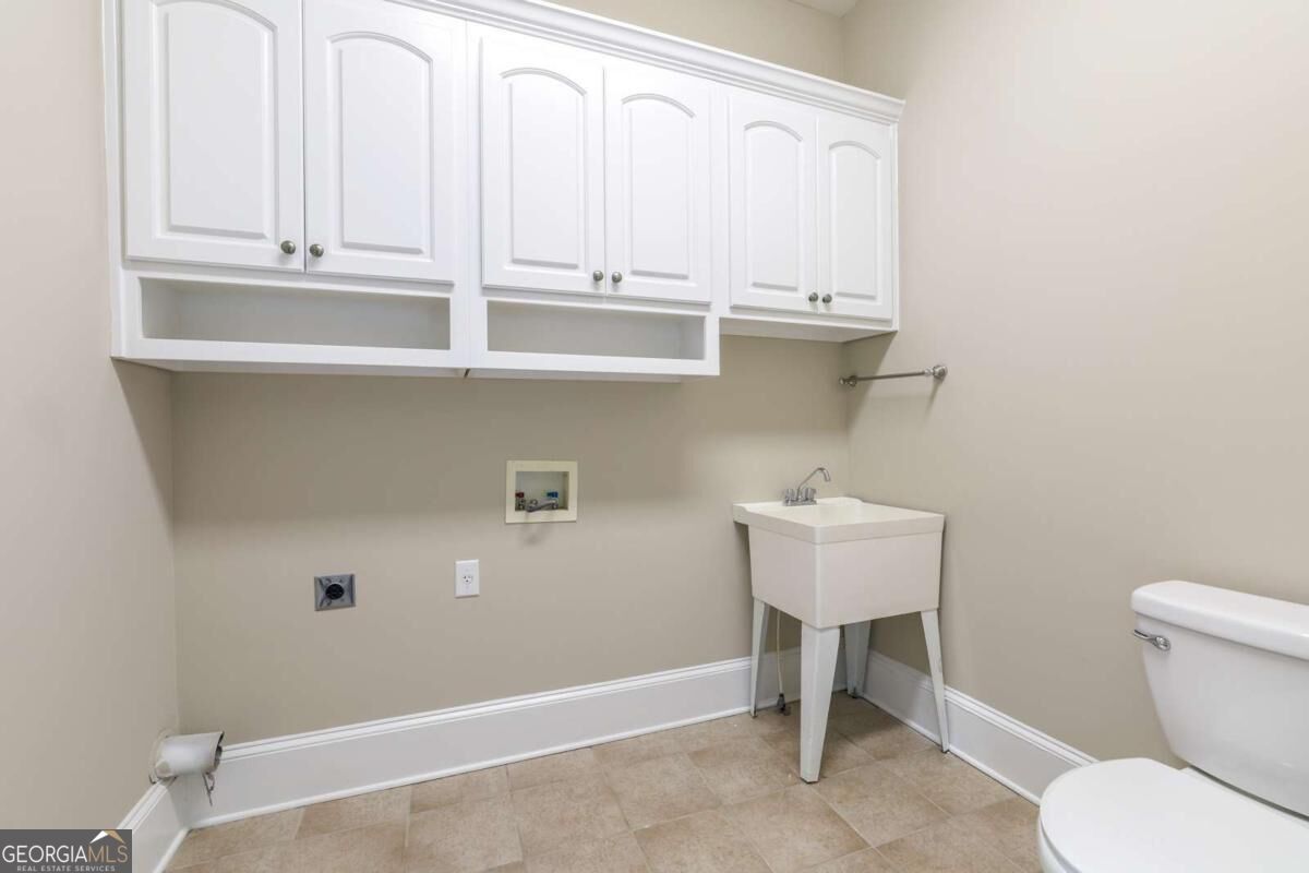 710 Henley Fields Circle Property Photo 40