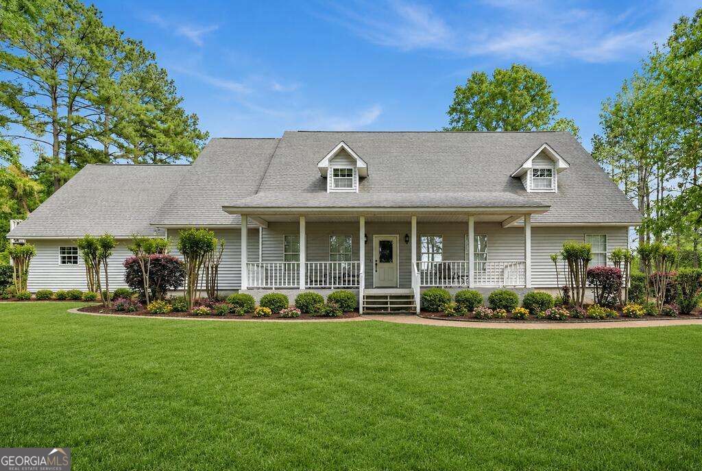 2811 Lullwater Road Property Photo 1
