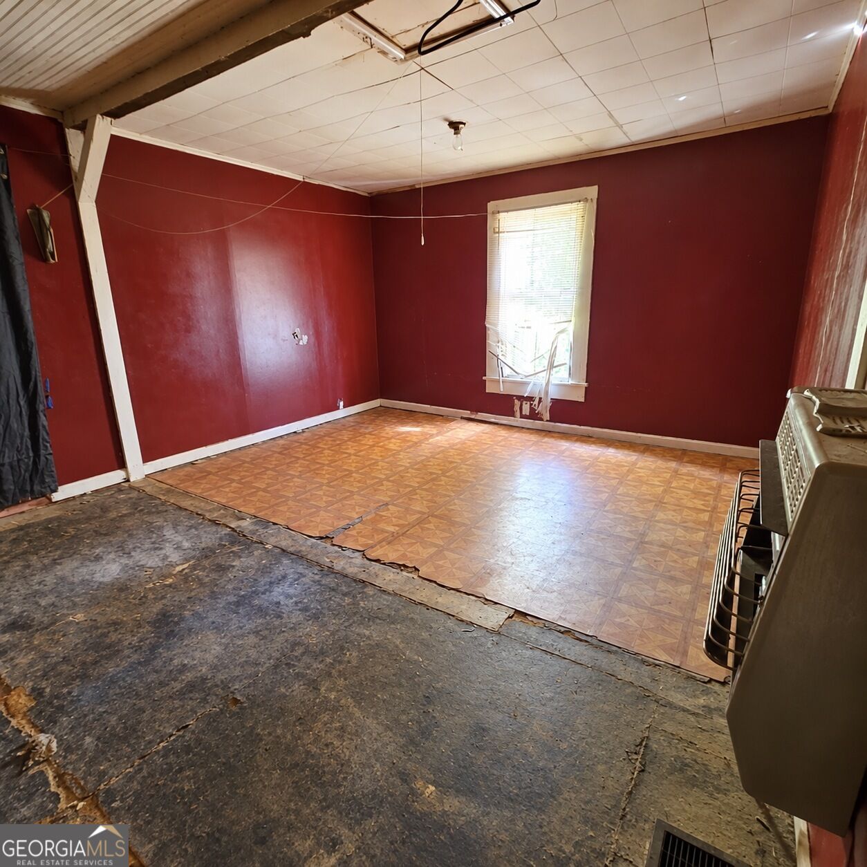 250 Davis Avenue Property Photo 3