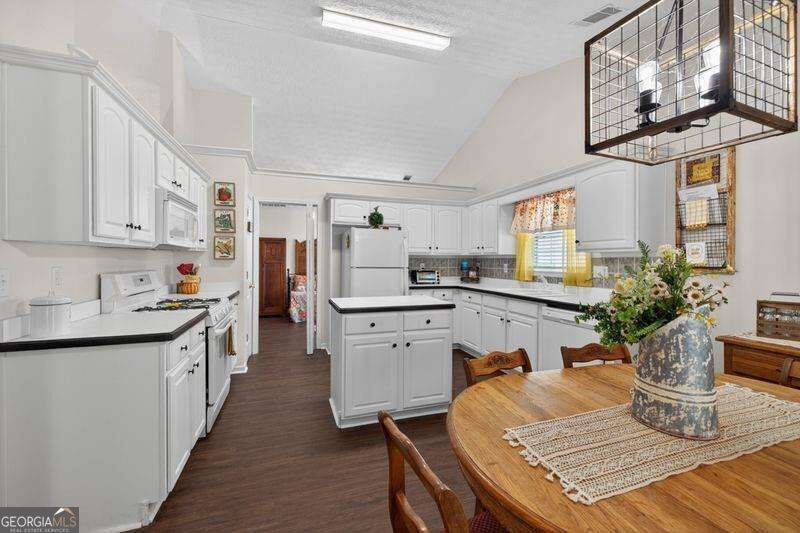 2880 Wadley Lane Property Photo 2