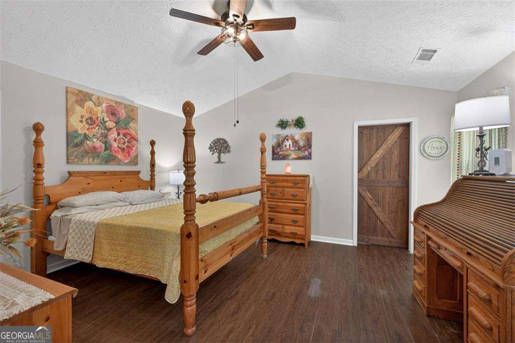 2880 Wadley Lane Property Photo 3