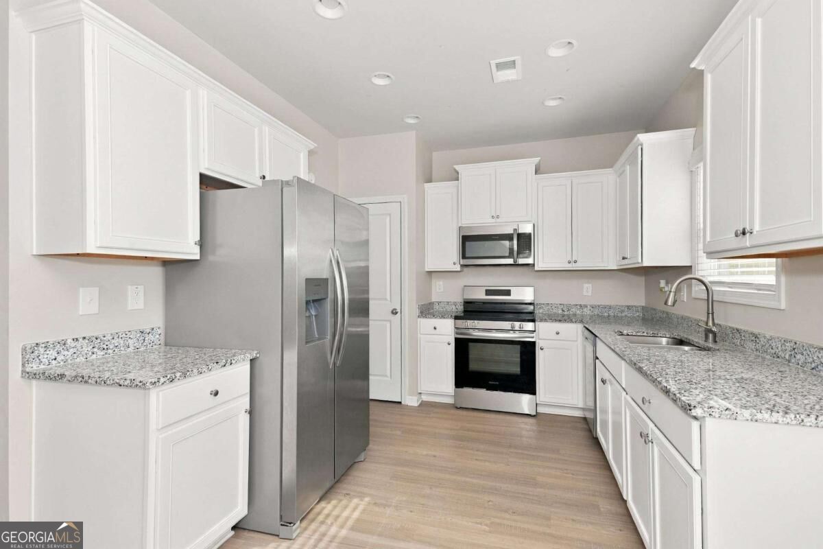 126 Culver Street Property Photo 3